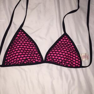 🌸Swim top🌸 -free if you bundle⚡️